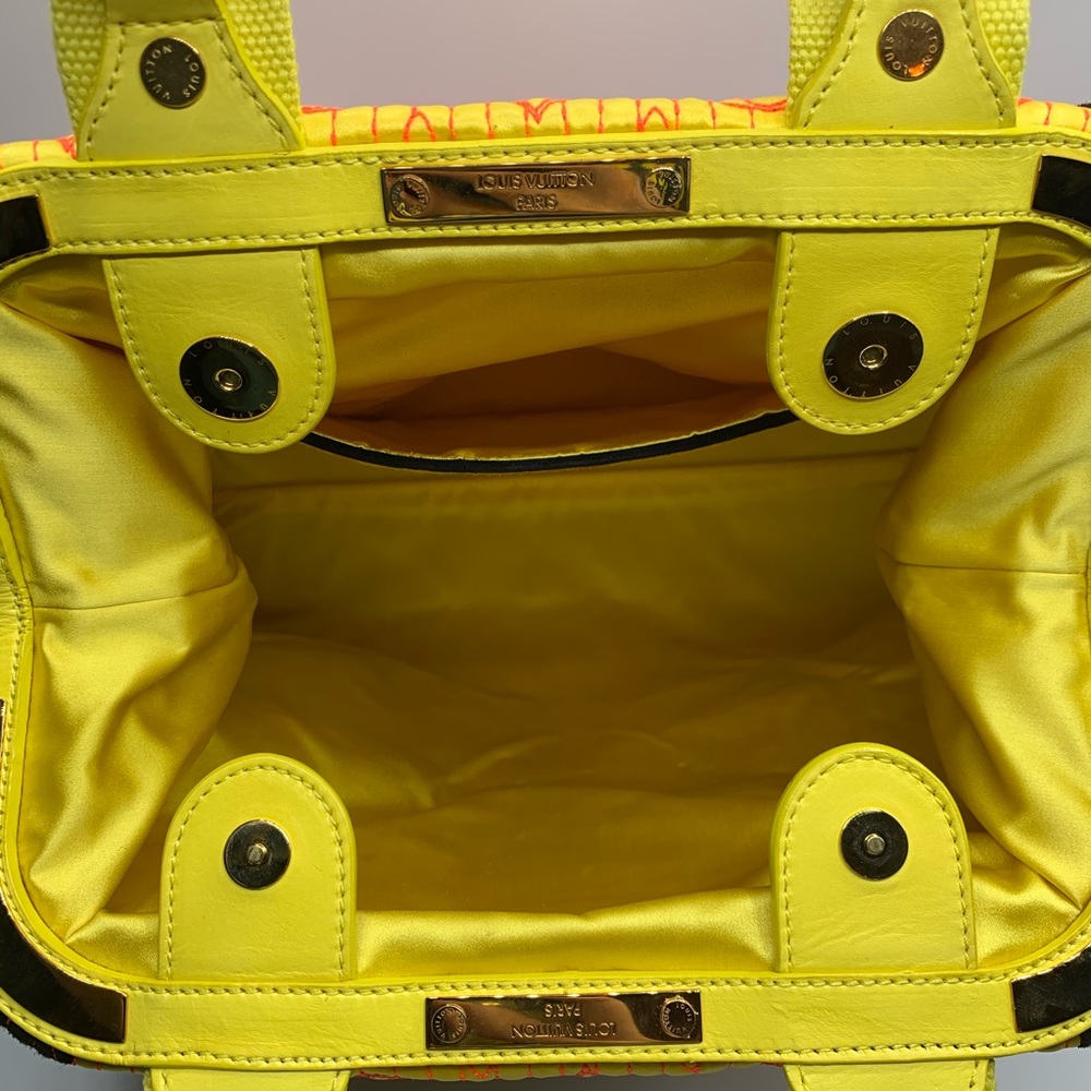 ❌SOLD❌LOUIS VUITTON Neon Noir Motard Firebird Bag - Picture 6 of 16